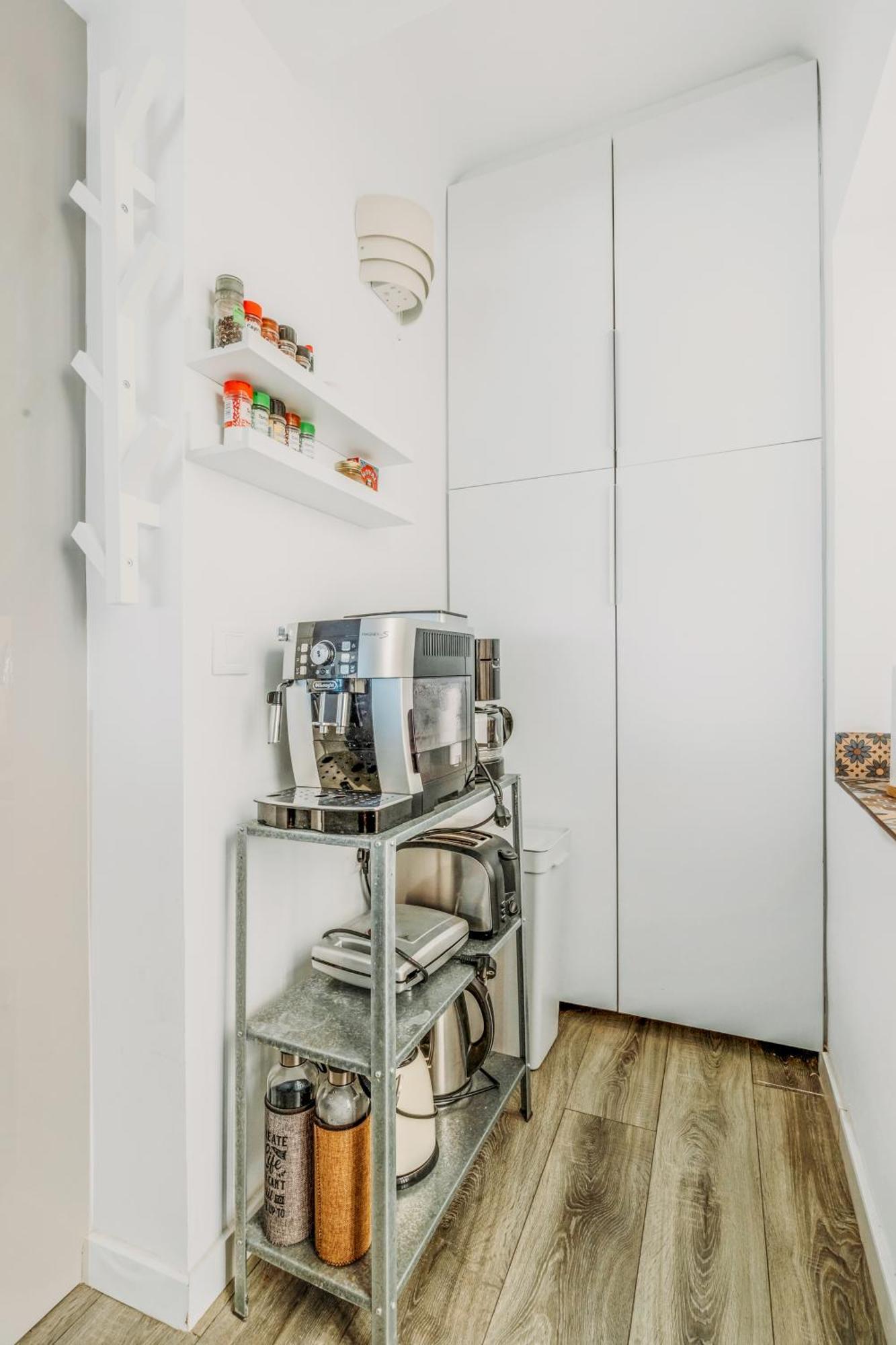 Beach Apartment In Malaga 贝纳哈拉菲 外观 照片