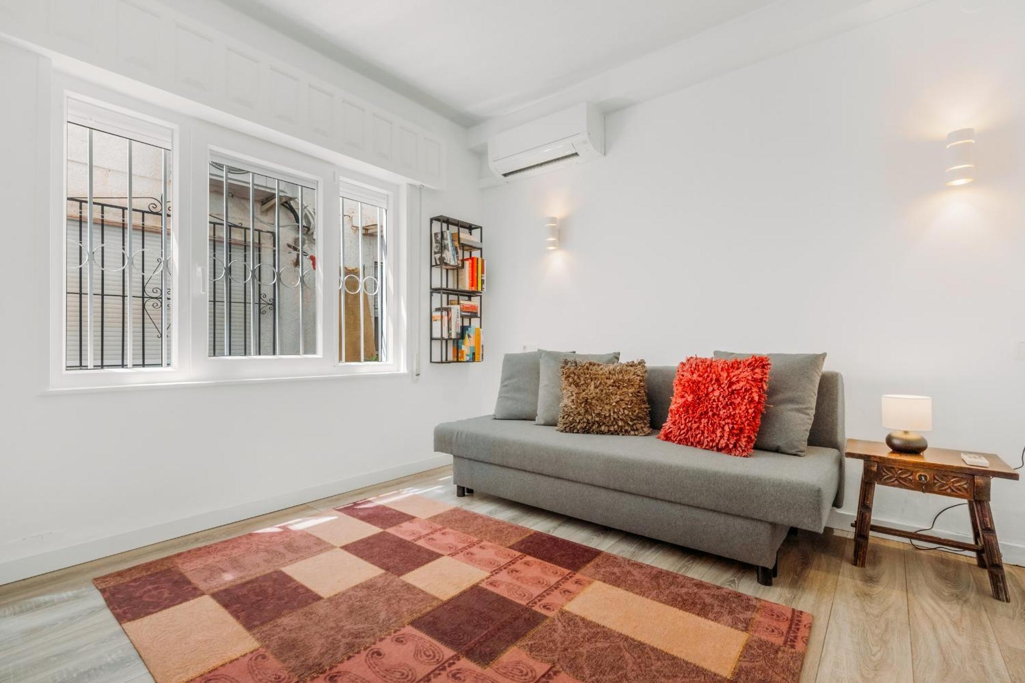 Beach Apartment In Malaga 贝纳哈拉菲 外观 照片