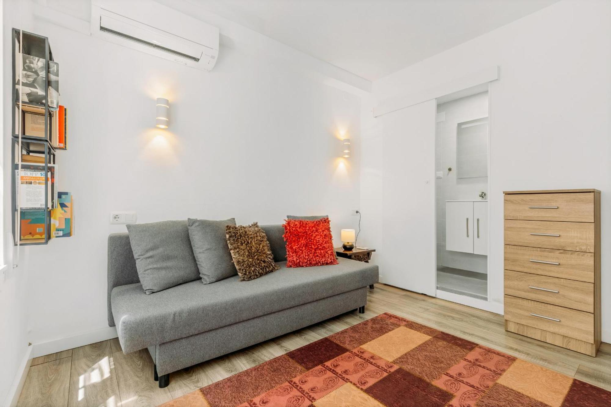 Beach Apartment In Malaga 贝纳哈拉菲 外观 照片