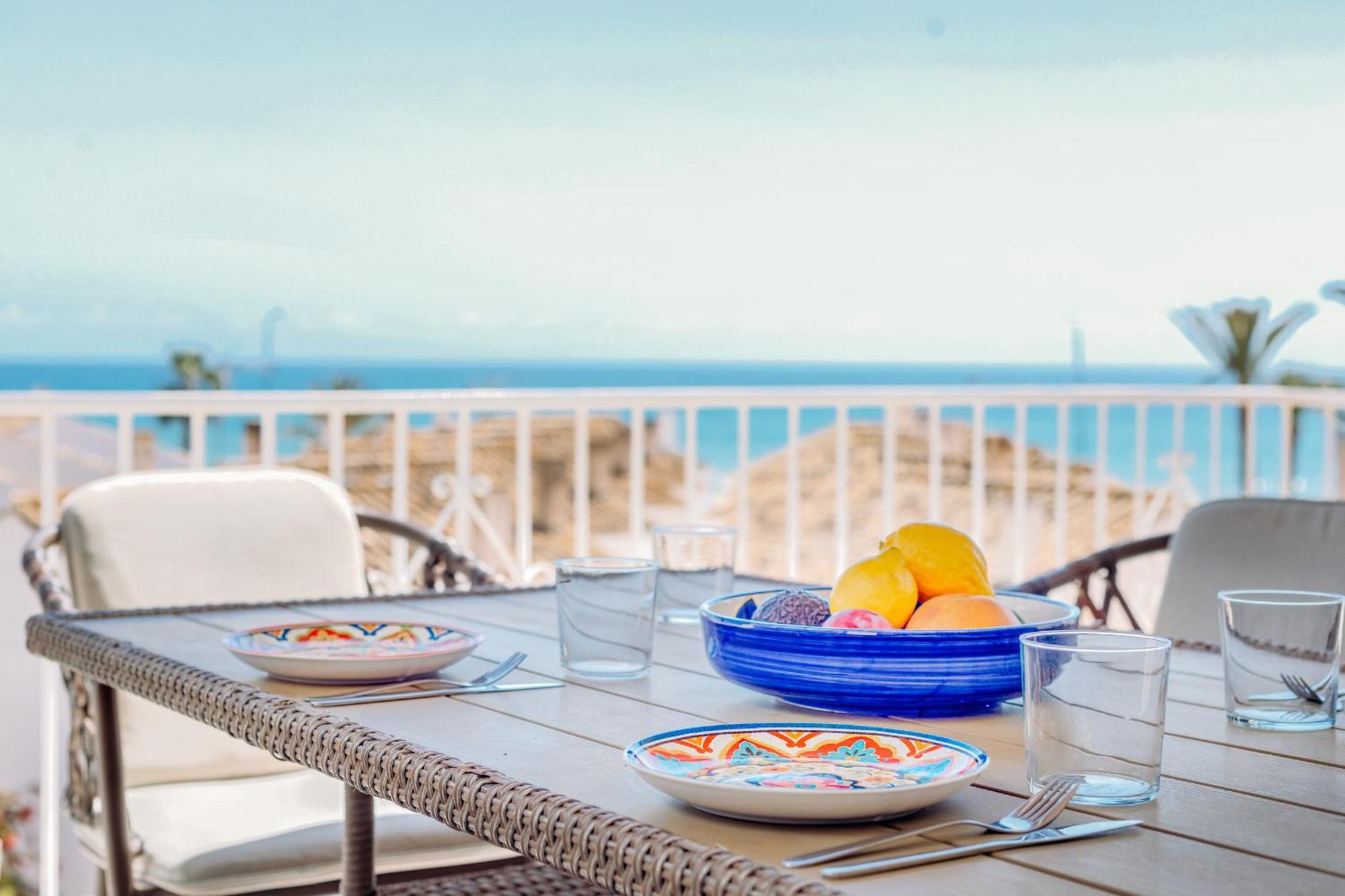 Beach Apartment In Malaga 贝纳哈拉菲 外观 照片