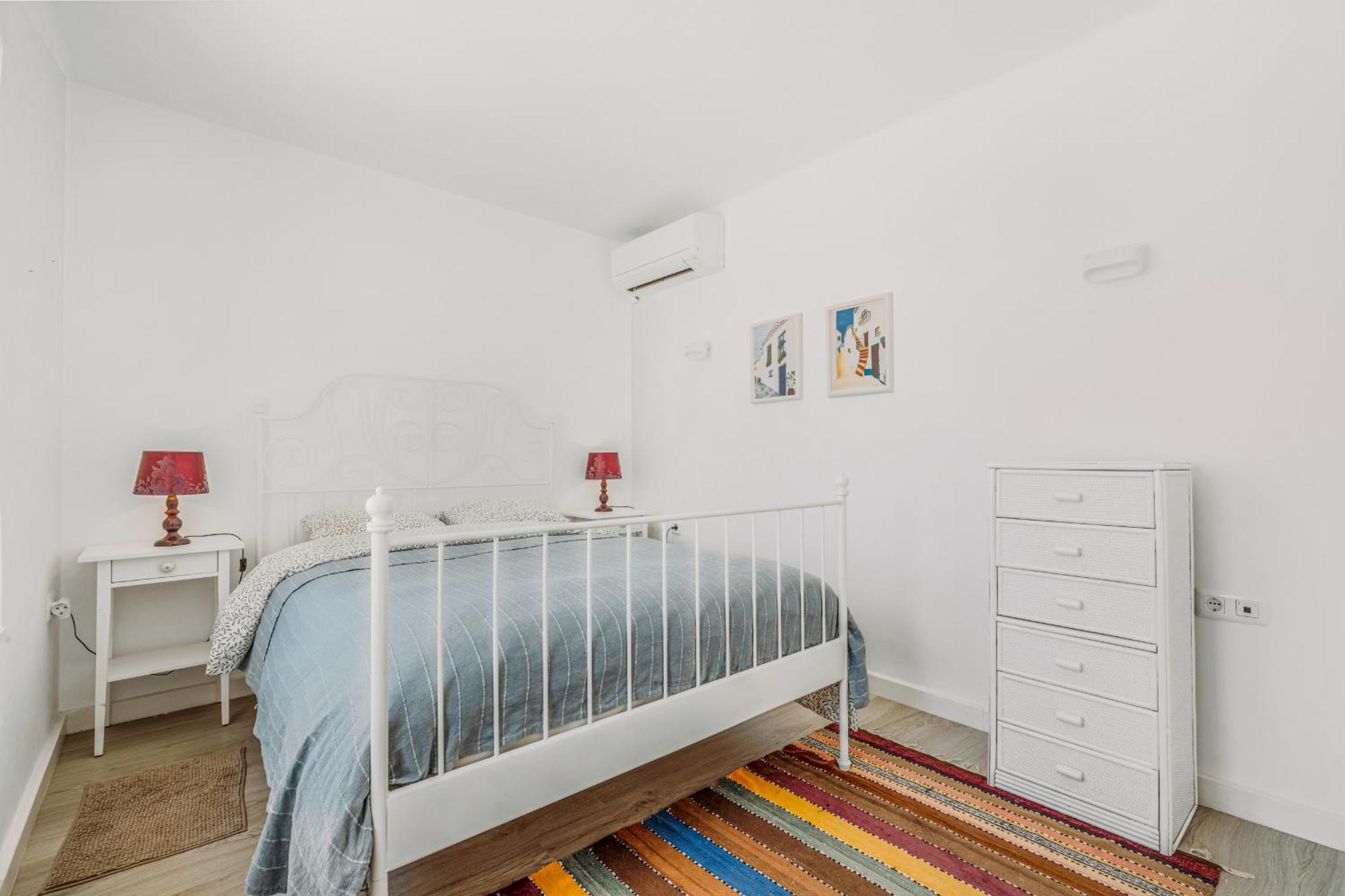 Beach Apartment In Malaga 贝纳哈拉菲 外观 照片