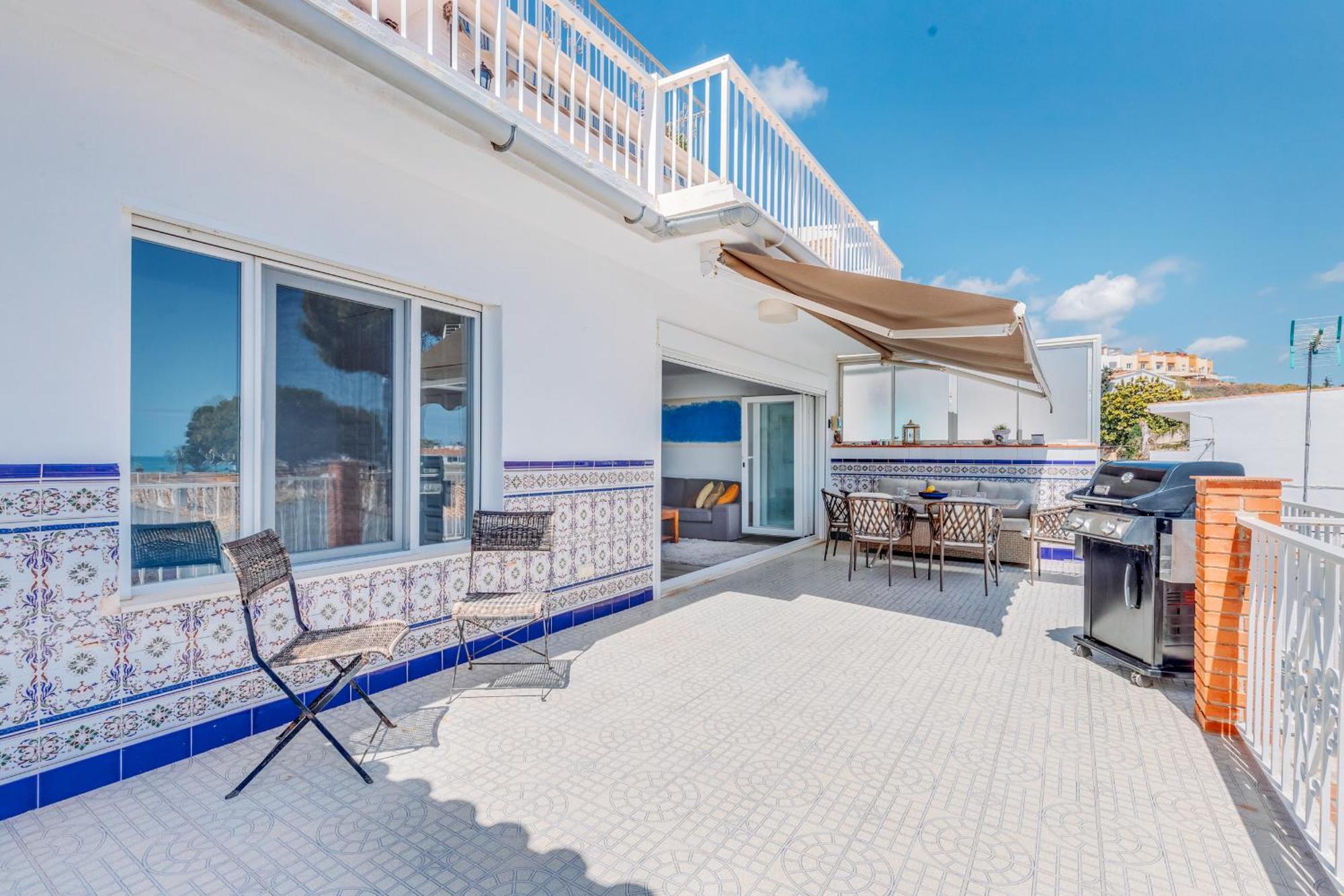 Beach Apartment In Malaga 贝纳哈拉菲 外观 照片