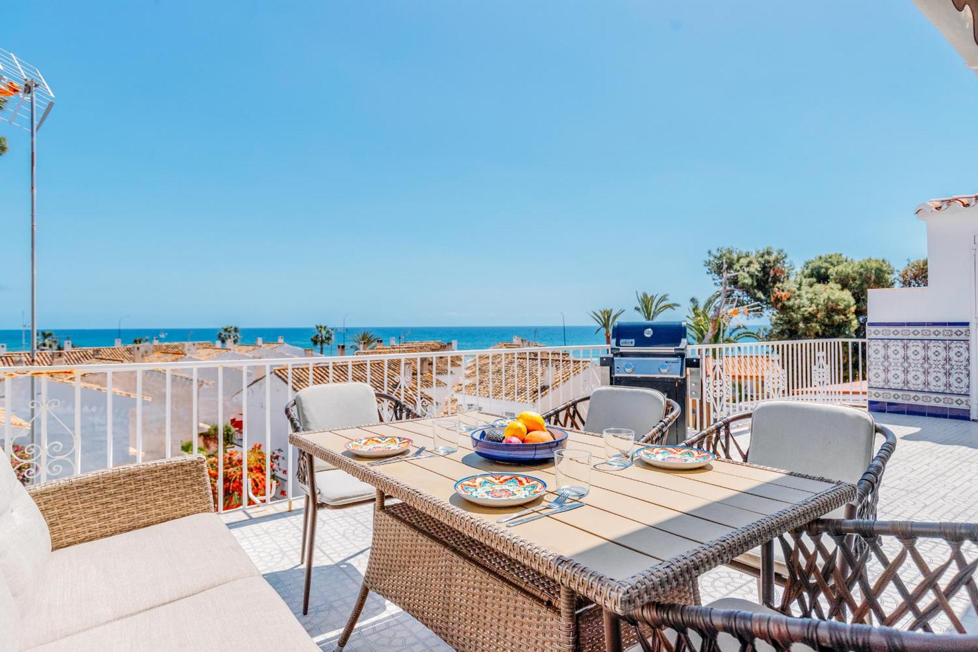 Beach Apartment In Malaga 贝纳哈拉菲 外观 照片